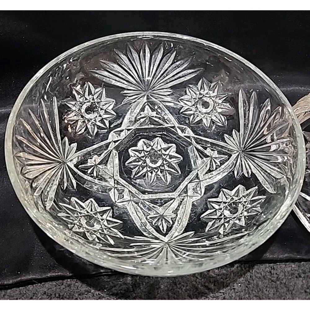Vintage Anchor Hocking Star Of David Press Cut Glass Candy Dish w/ lid 7" Round - Picture 5 of 10